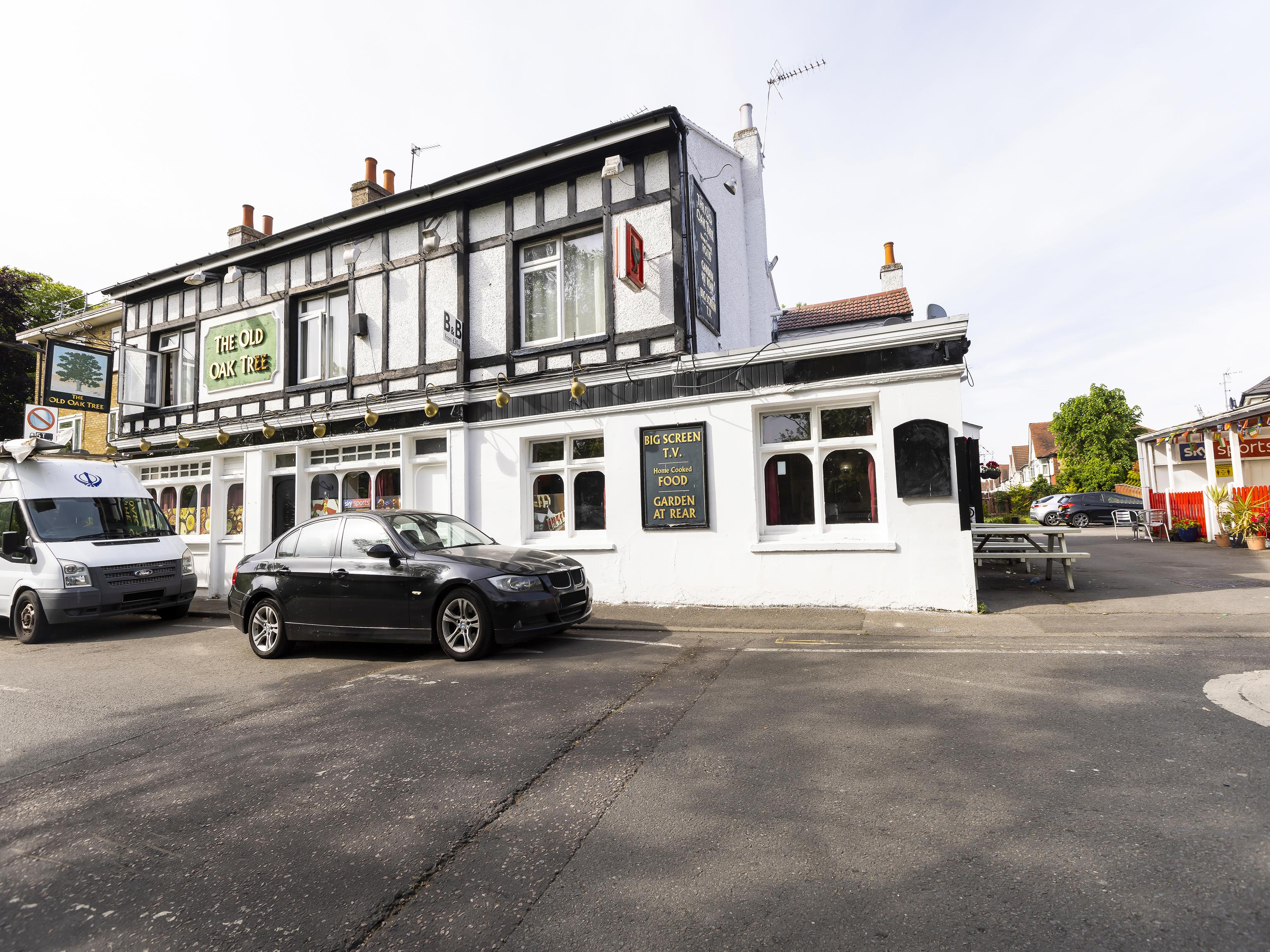 Old Oak Tree Inn Hounslow Bagian luar foto